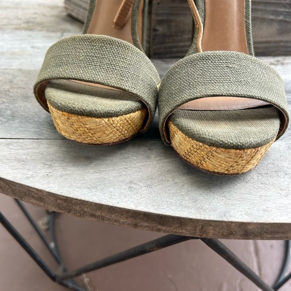 Elegant Tory Burch Amina Platform w Raffia Olive Green Sz 7 - Picture 5 of 9